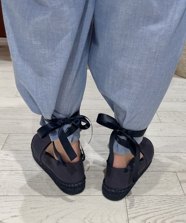 エノモト アミさんの「BEAMS WOMEN｜ボーイ マリン レース シャツ」を使ったコーディネート