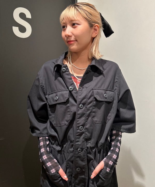 佐藤 亜美さんの「BEAMS WOMEN｜ポリエステル コットン ツイル ショート スリーブ オールインワン」を使ったコーディネート