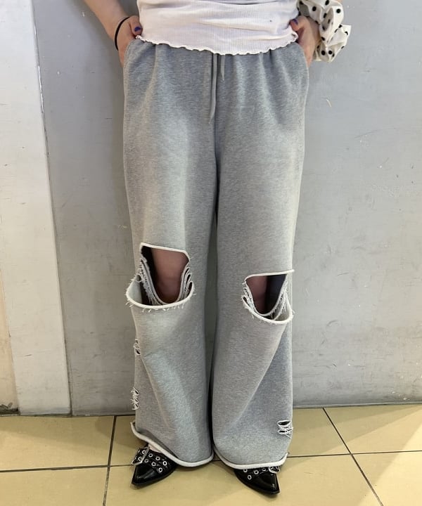 ナカノ アイさんの「BEAMS WOMEN｜ダメージ スウェット パンツ」を使ったコーディネート