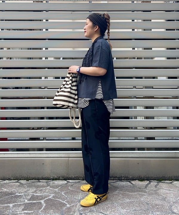 Kyooka Sayakaさんの「BEAMS WOMEN｜ドビー フリル ショートスリーブ」を使ったコーディネート