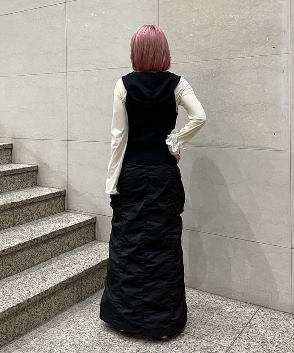 まゆちゃんさんの「BEAMS WOMEN｜フロント ジップ カーゴ タイトスカート」を使ったコーディネート