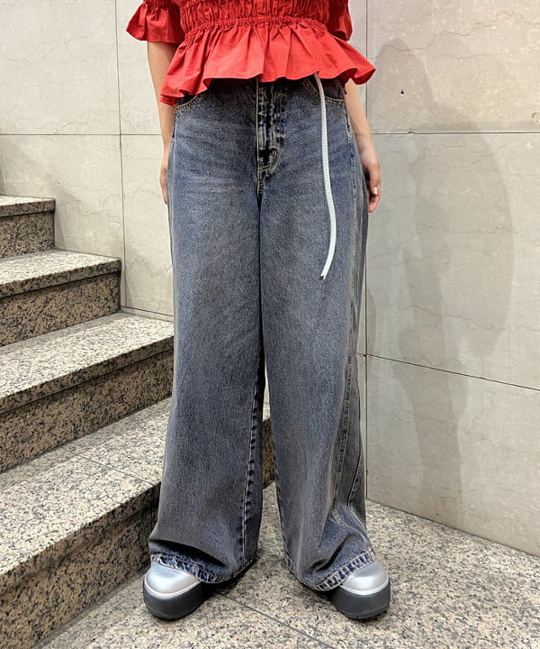 あさひさんの「BEAMS WOMEN｜ギャザー ホルターネック パフスリーブ ブラウス」を使ったコーディネート