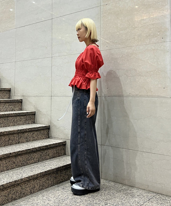 あさひさんの「BEAMS WOMEN｜ギャザー ホルターネック パフスリーブ ブラウス」を使ったコーディネート