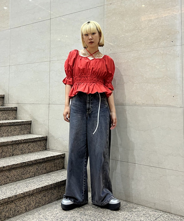 あさひさんの「BEAMS WOMEN｜ギャザー ホルターネック パフスリーブ ブラウス」を使ったコーディネート