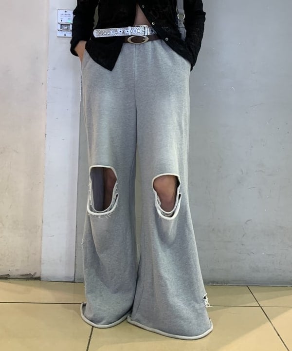 れいなさんの「BEAMS WOMEN｜ダメージ スウェット パンツ」を使ったコーディネート