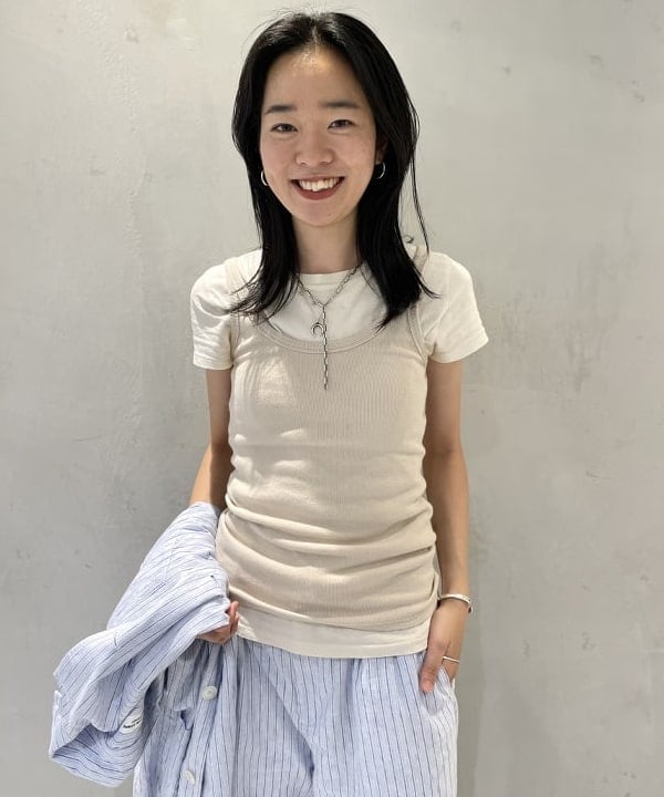 津藤 理佐子さんの「BEAMS WOMEN｜ストライプ チェック ビッグ ジャケット」を使ったコーディネート