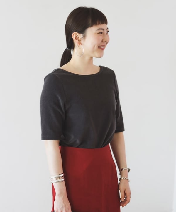 Ichika Hondaさんの「BEAMS WOMEN｜バックオープン パイル プルオーバー」を使ったコーディネート