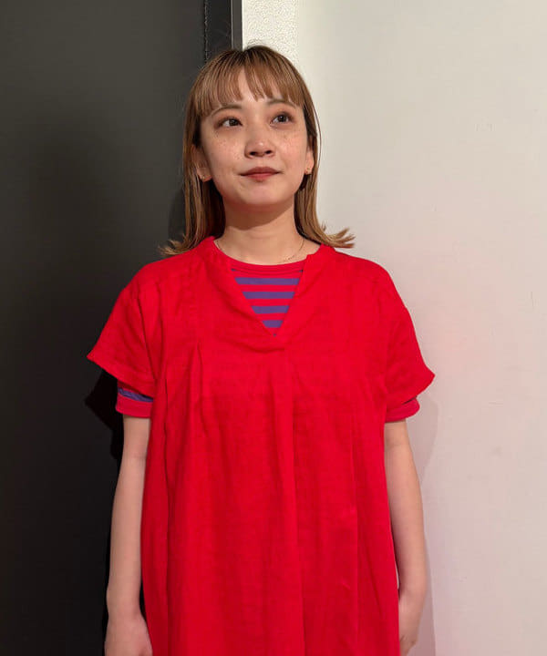 Ito_ririkaさんの「BEAMS WOMEN｜リネン タック キーネック ワンピース」を使ったコーディネート