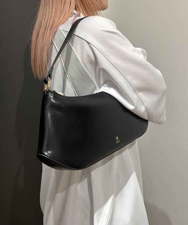 安藤 菜央さんの「BEAMS WOMEN｜」を使ったコーディネート