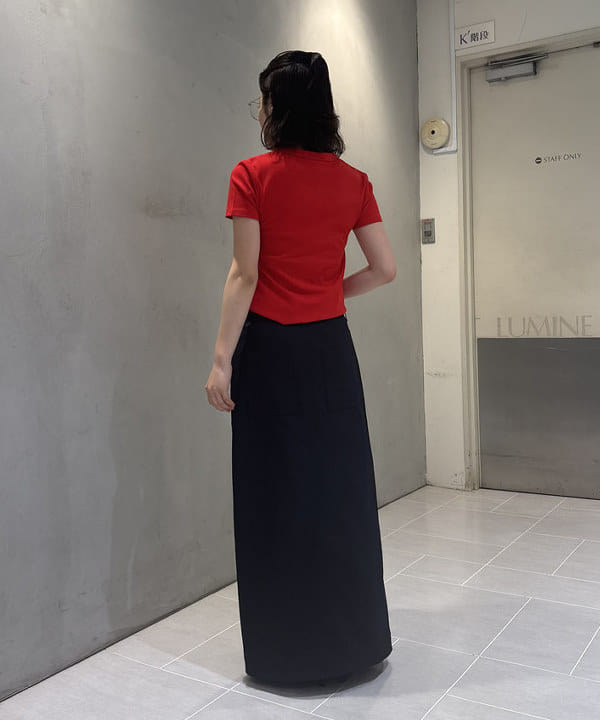 野村 美紅さんの「BEAMS WOMEN｜ローウエスト タイト スカート」を使ったコーディネート