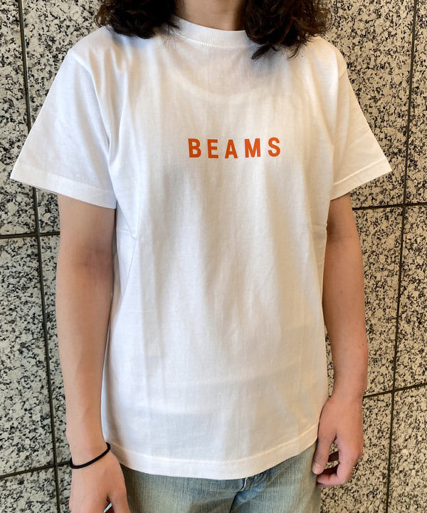 りくっしーさんの「BEAMS WOMEN｜BEAMS ロゴ Tシャツ 25SS」を使ったコーディネート