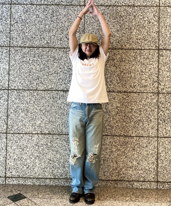 りくっしーさんの「BEAMS WOMEN｜BEAMS ロゴ Tシャツ 25SS」を使ったコーディネート