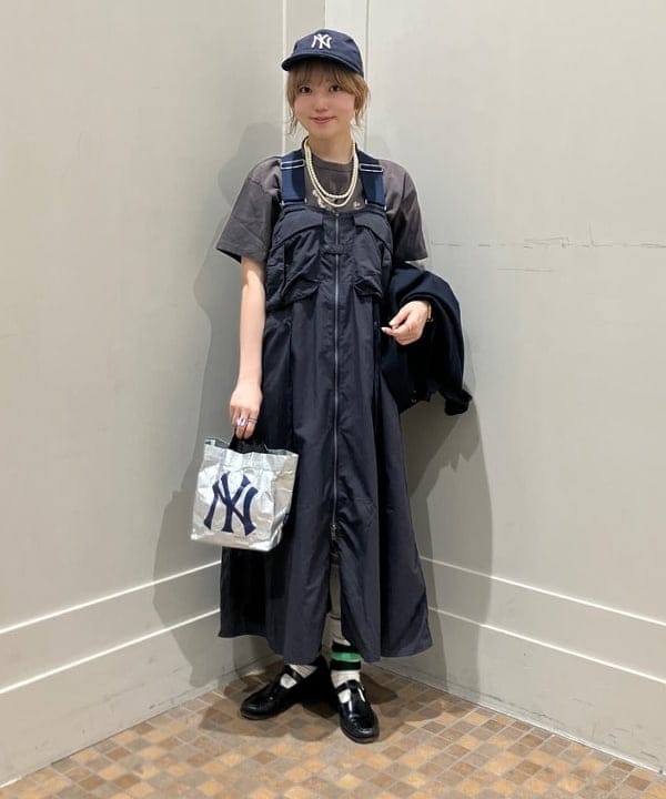小原 もこさんの「BEAMS WOMEN｜【別注】INFIELDER DESIGN MLB ロゴ YYB トートバッグ」を使ったコーディネート