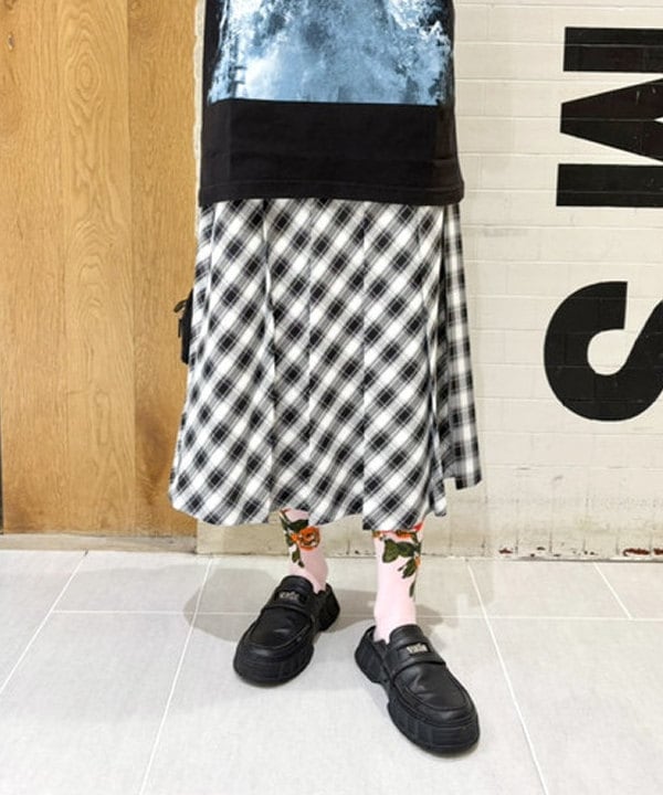 amaさんの「BEAMS WOMEN｜チェック プリーツ スカート」を使ったコーディネート