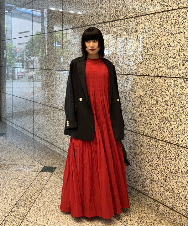 大槻 まひろさんの「BEAMS WOMEN｜【別注】ne Quittez pas / ボイル シャーリング ワンピース」を使ったコーディネート