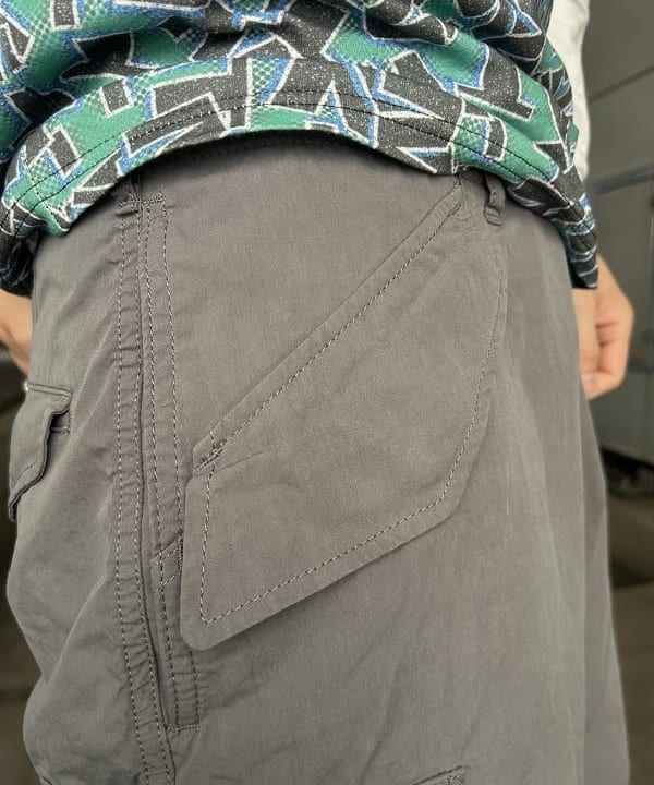 タマイユウトさんの「BEAMS WOMEN｜BEAMS / ビッグ 6ポケット カーゴパンツ」を使ったコーディネート