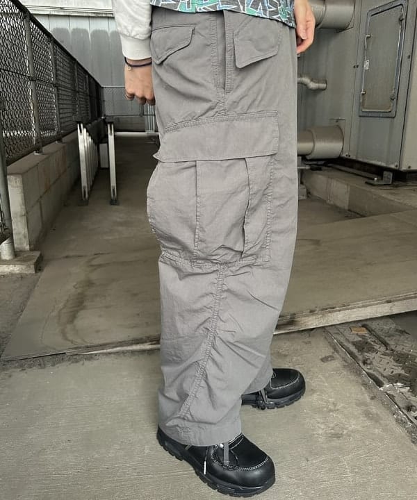 タマイユウトさんの「BEAMS WOMEN｜BEAMS / ビッグ 6ポケット カーゴパンツ」を使ったコーディネート