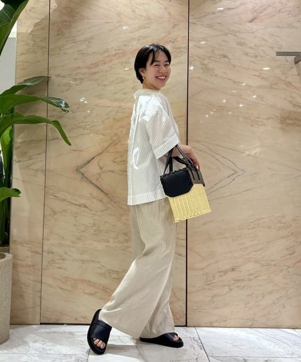 ゆうかさんの「BEAMS WOMEN｜リネン タブ付き ワイドパンツ」を使ったコーディネート