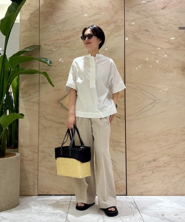 ゆうかさんの「BEAMS WOMEN｜リネン タブ付き ワイドパンツ」を使ったコーディネート