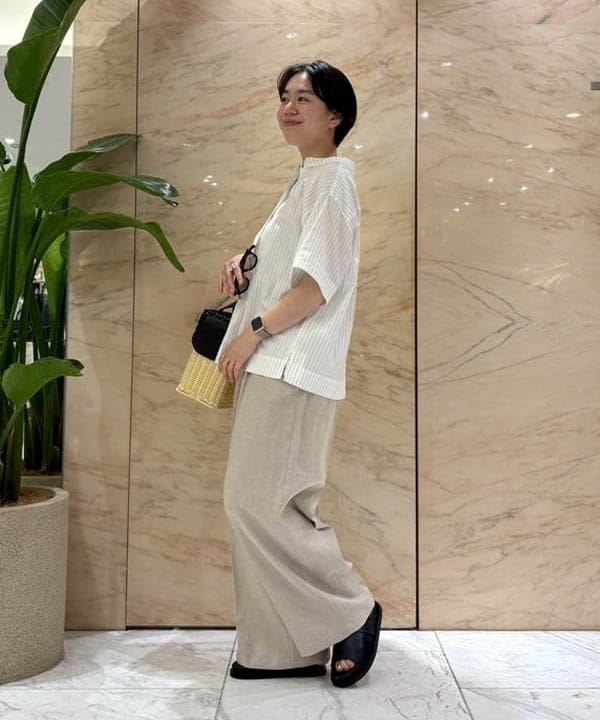 ゆうかさんの「BEAMS WOMEN｜リネン タブ付き ワイドパンツ」を使ったコーディネート