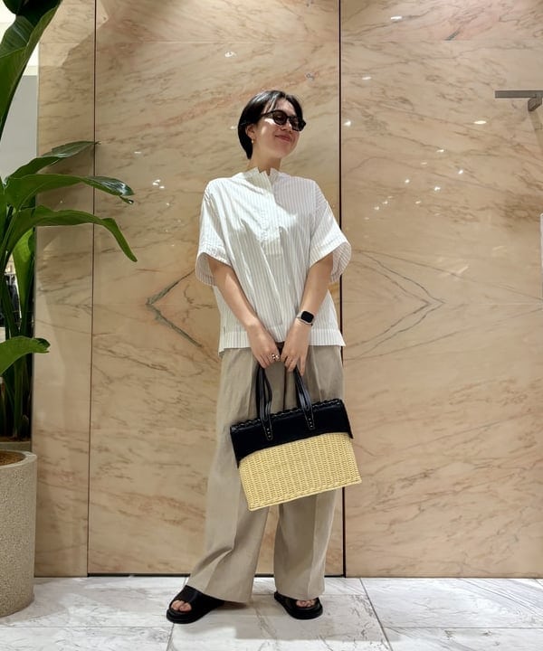ゆうかさんの「BEAMS WOMEN｜リネン タブ付き ワイドパンツ」を使ったコーディネート
