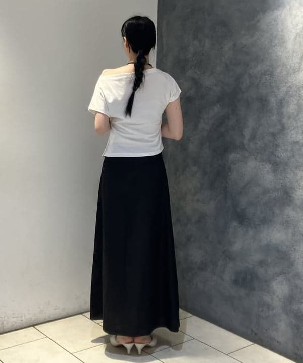 OSUMIさんの「BEAMS WOMEN｜アシンメトリーヘム ハーフスリーブ プルオーバー」を使ったコーディネート