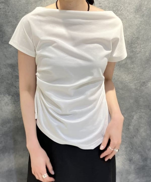 OSUMIさんの「BEAMS WOMEN｜アシンメトリーヘム ハーフスリーブ プルオーバー」を使ったコーディネート