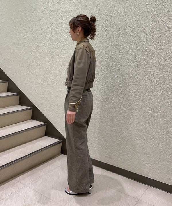 AKIさんの「チェック ビスチェ」を使ったコーディネート