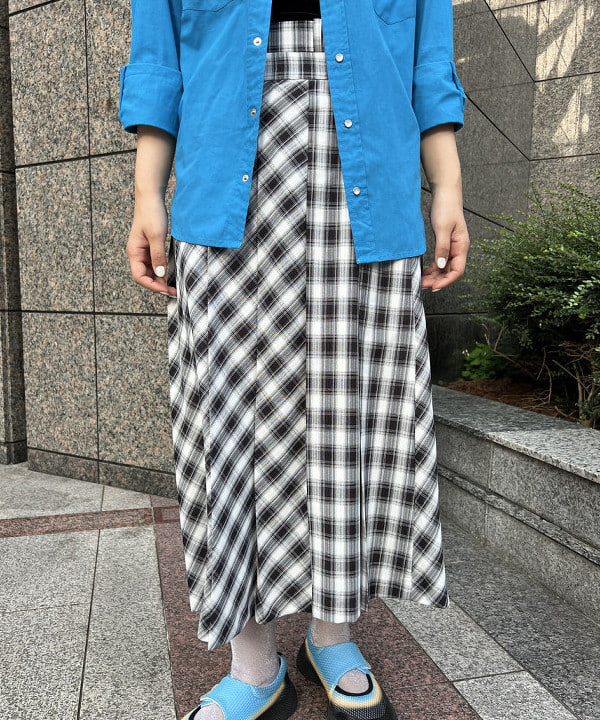 あさひさんの「BEAMS WOMEN｜RBS / ベロア カップ付きタンクトップ」を使ったコーディネート