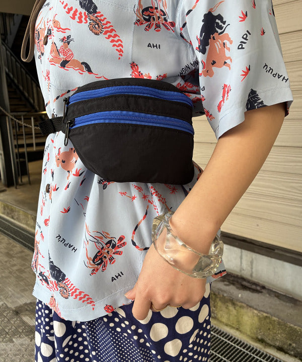 森川 夏衣さんの「BEAMS WOMEN｜【別注】SUN SURF / オープンカラー シャツ」を使ったコーディネート