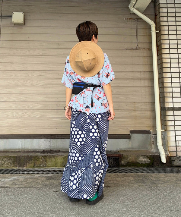森川 夏衣さんの「BEAMS WOMEN｜【別注】SUN SURF / オープンカラー シャツ」を使ったコーディネート