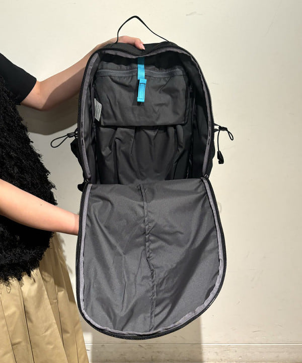 sakuraさんの「BEAMS WOMEN｜ARC’TERYX / MANTIS 26 BACKPACK」を使ったコーディネート