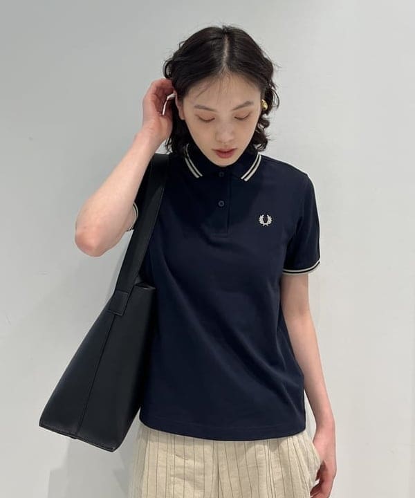 神坂 莉子さんの「BEAMS WOMEN｜ステンレス ボリューム イヤーカフ」を使ったコーディネート