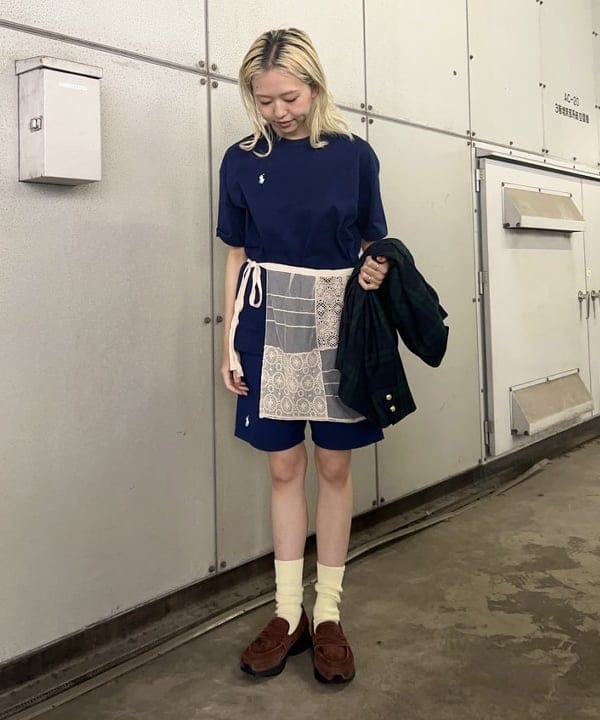 MATSUMOTO AMIさんの「BEAMS WOMEN｜BEAMS BOY / ポリエステル ウール 3ボタン ブレザー」を使ったコーディネート