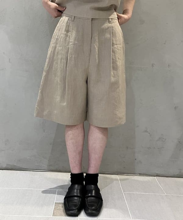 野村 美紅さんの「BEAMS WOMEN｜リネン ビスチェ .M」を使ったコーディネート