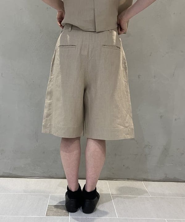 野村 美紅さんの「BEAMS WOMEN｜リネン ビスチェ .M」を使ったコーディネート