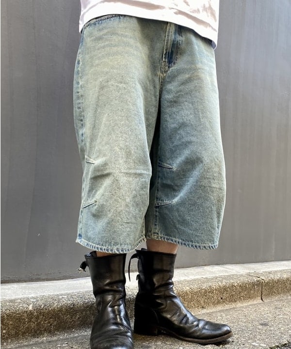 りくっしーさんの「BEAMS WOMEN｜5ポケット クウォーターレングス ワイドデニム」を使ったコーディネート