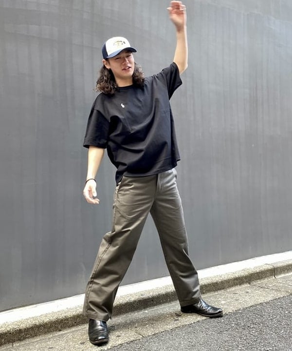 りくっしーさんの「BEAMS WOMEN｜【別注】Dickies / ワイド チノ パンツ」を使ったコーディネート