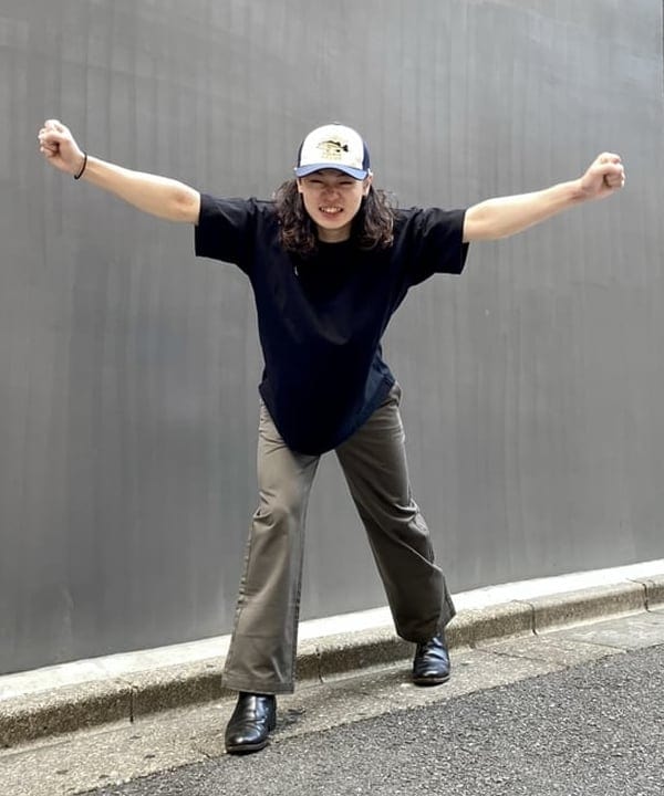りくっしーさんの「BEAMS WOMEN｜【別注】Dickies / ワイド チノ パンツ」を使ったコーディネート