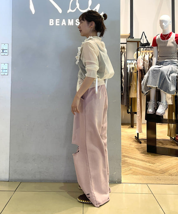 大木さんの「BEAMS WOMEN｜ダメージ スウェット パンツ」を使ったコーディネート