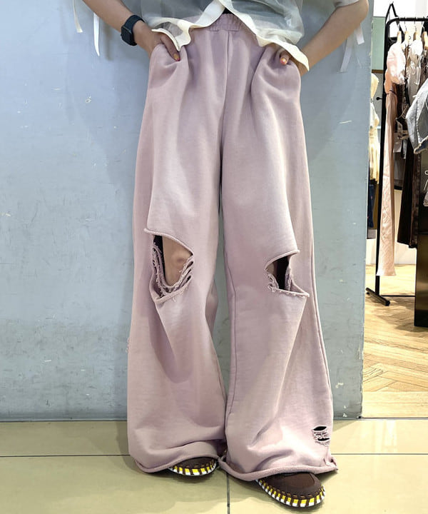 大木さんの「BEAMS WOMEN｜ダメージ スウェット パンツ」を使ったコーディネート