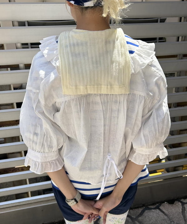 MATSUMOTO AMIさんの「BEAMS WOMEN｜コットン リネン フリル ギャザー ショートスリーブ」を使ったコーディネート