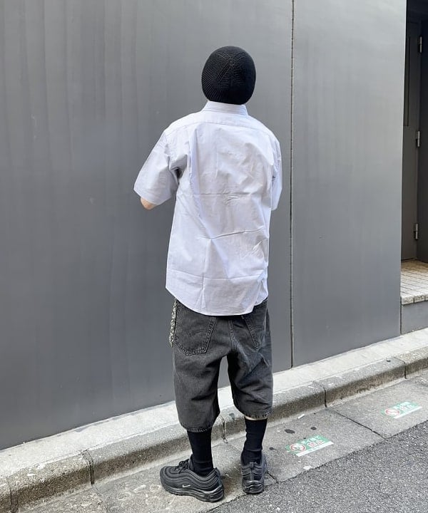 吉田 洸輝さんの「BEAMS WOMEN｜LEVI’S（R） / 478（TM） バギー ショートパンツ」を使ったコーディネート