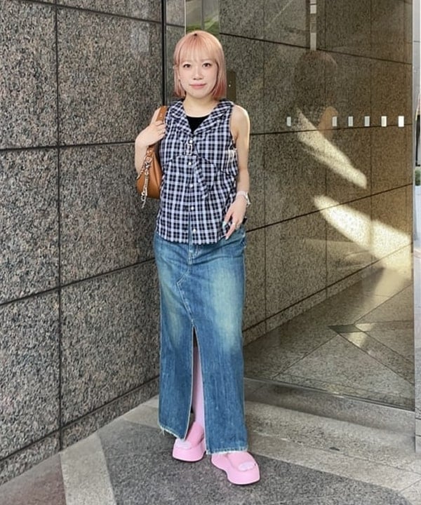 まゆちゃんさんの「BEAMS WOMEN｜チェック ベルテッド ノースリーブ トップス」を使ったコーディネート
