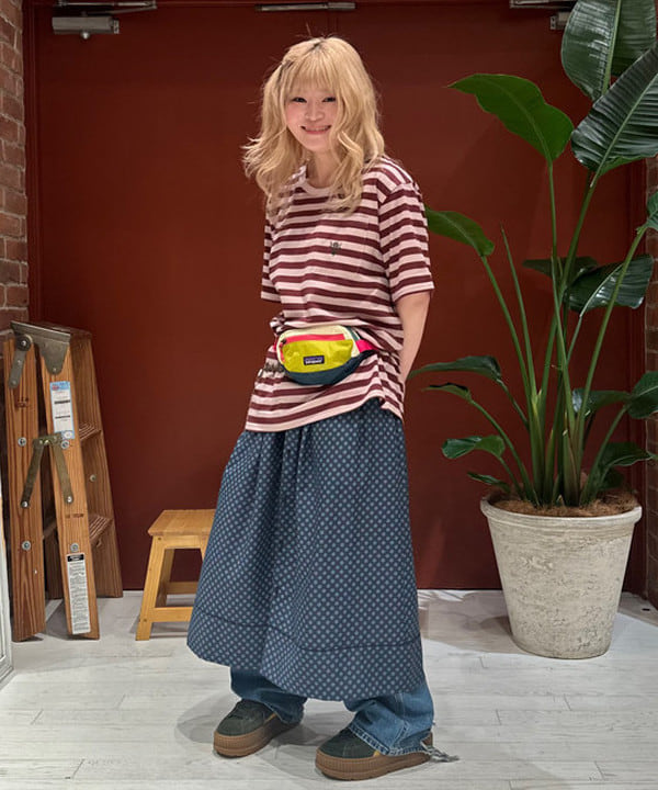 竹村 澄玲さんの「BEAMS WOMEN｜ドット フロント オープン スカート」を使ったコーディネート