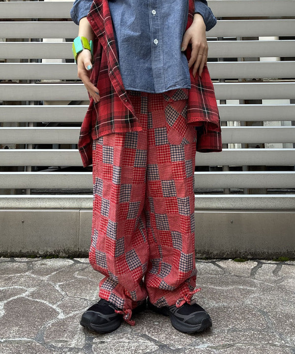 森川 夏衣さんの「BEAMS WOMEN｜【別注】BUZZ RICKSON'S / シャンブレー ロングスリーブ シャツ」を使ったコーディネート