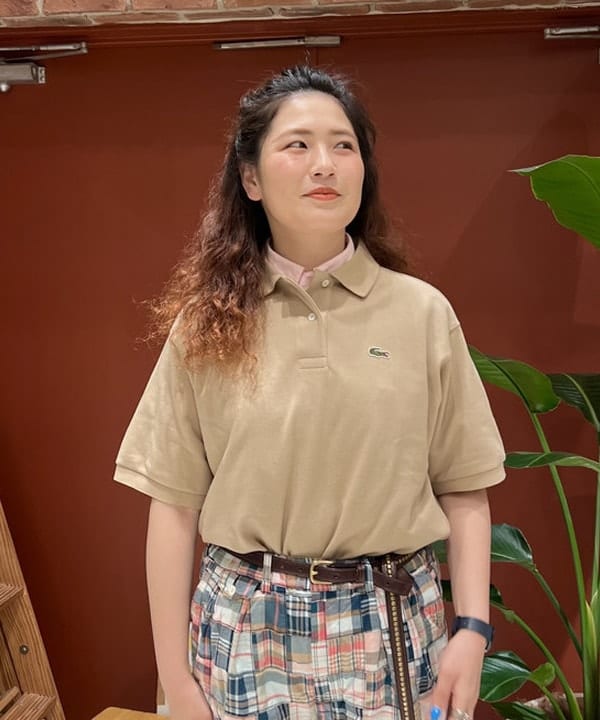 エノモト アミさんの「BEAMS WOMEN｜【別注】LACOSTE / ヘビー ピケ ポロ ショートスリーブ」を使ったコーディネート
