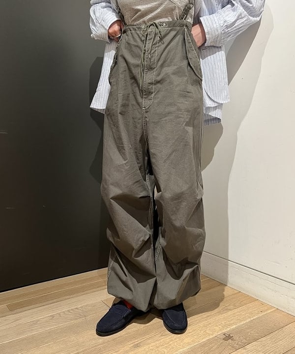 浦谷 久枝さんの「BEAMS WOMEN｜BAG ‘n’ NOUN / TOOLBAG MONTANA 'MINI'」を使ったコーディネート