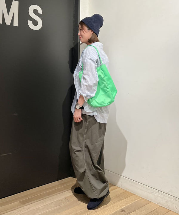 浦谷 久枝さんの「BEAMS WOMEN｜BAG ‘n’ NOUN / TOOLBAG MONTANA 'MINI'」を使ったコーディネート