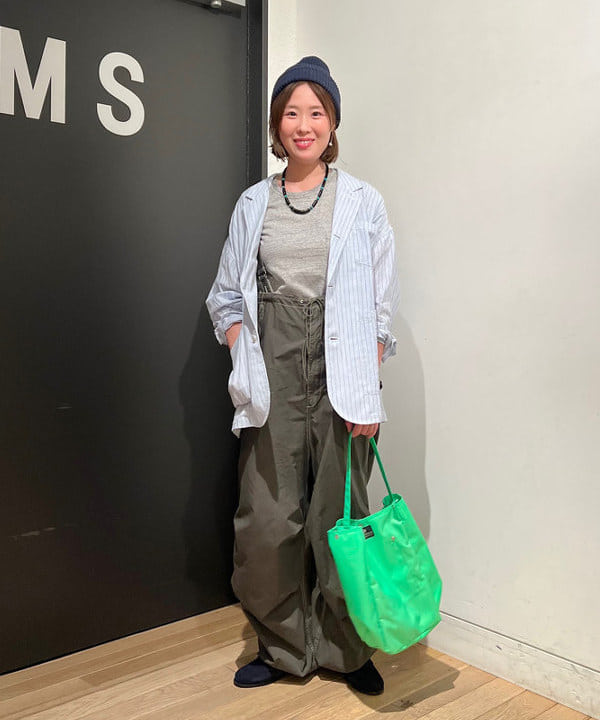 浦谷 久枝さんの「BEAMS WOMEN｜BAG ‘n’ NOUN / TOOLBAG MONTANA 'MINI'」を使ったコーディネート